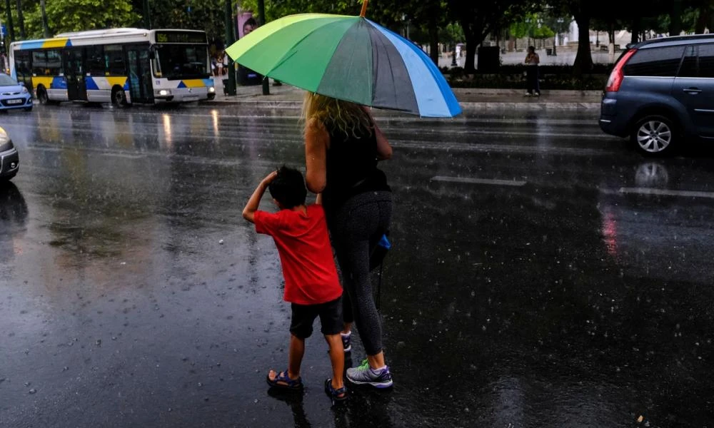 Ισχυρή καταιγίδα στην Αττική – H πορεία της κακοκαιρίας